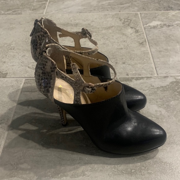 Enzo Angiolini - Yours Only Booties - Picture 3 of 16